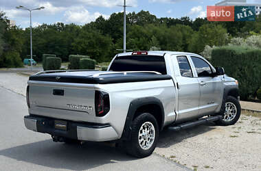 Пикап Toyota Tundra 2014 в 