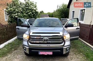 Пикап Toyota Tundra 2017 в 