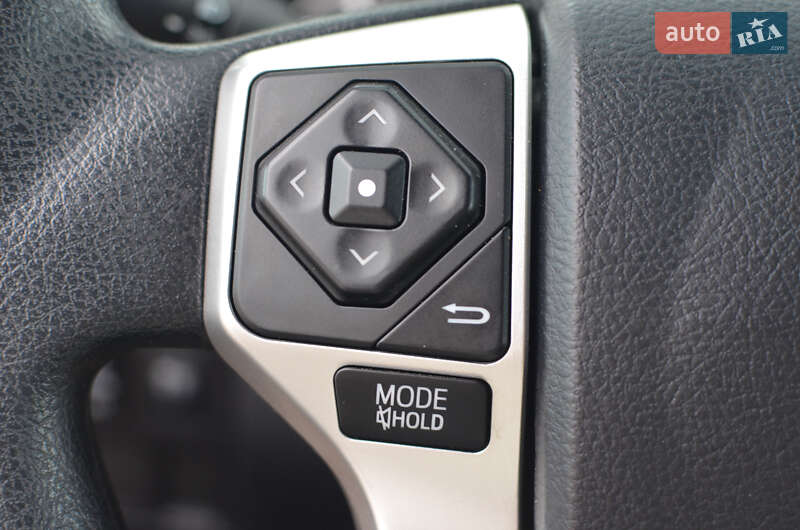 Пикап Toyota Tundra 2017 в Львове