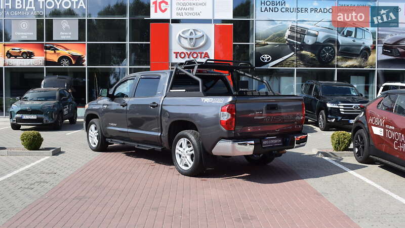 Пикап Toyota Tundra 2017 в Житомире