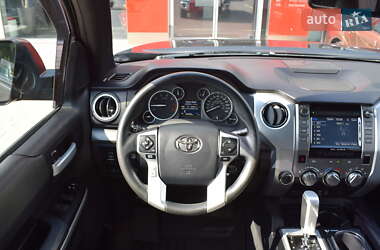 Пикап Toyota Tundra 2017 в 