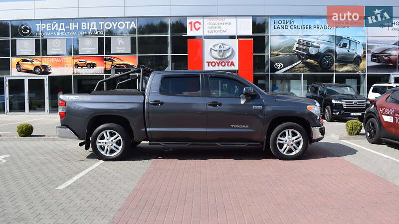 Пикап Toyota Tundra 2017 в Житомире