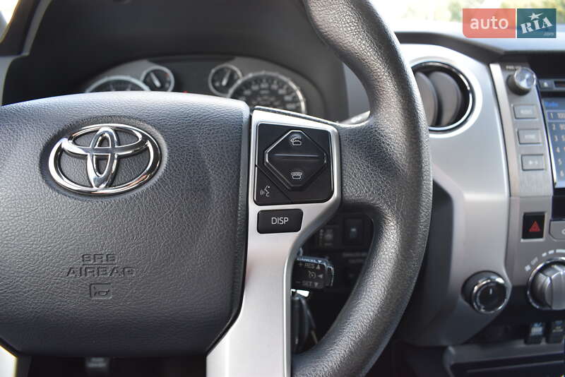 Пикап Toyota Tundra 2017 в Житомире