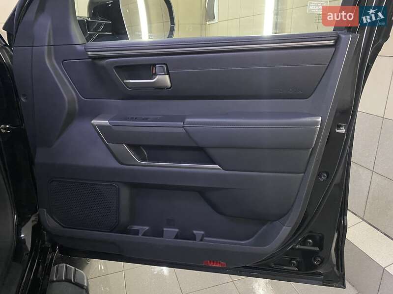 Пікап Toyota Tundra 2024 в Умані
