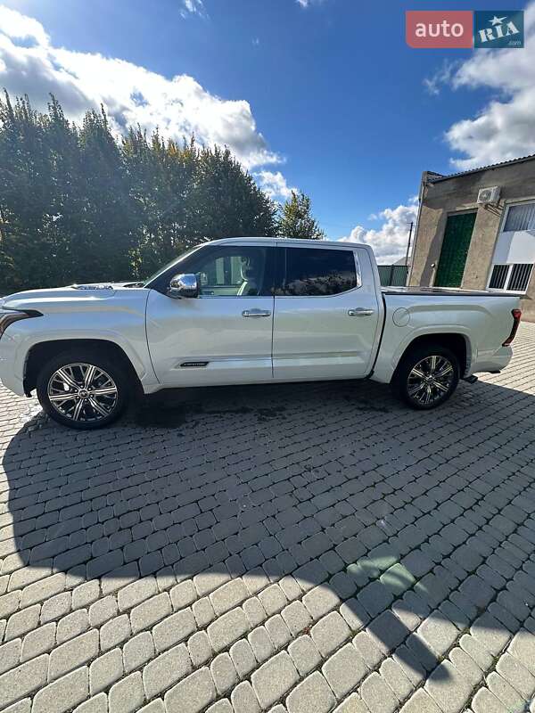 Пікап Toyota Tundra 2023 в Вінниці