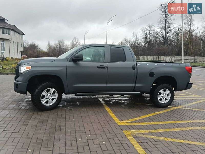Пікап Toyota Tundra 2016 в Києві