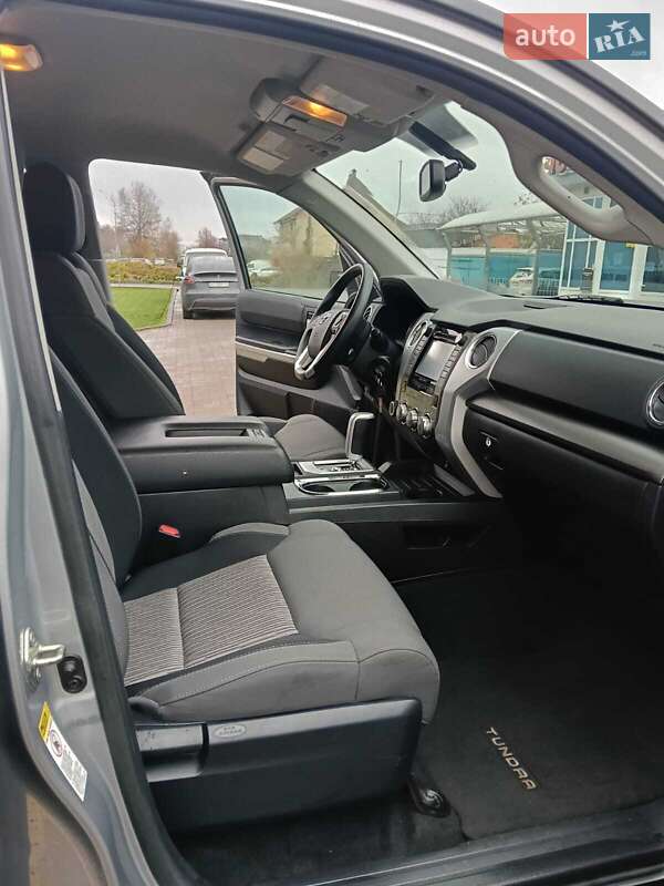 Пікап Toyota Tundra 2016 в Києві