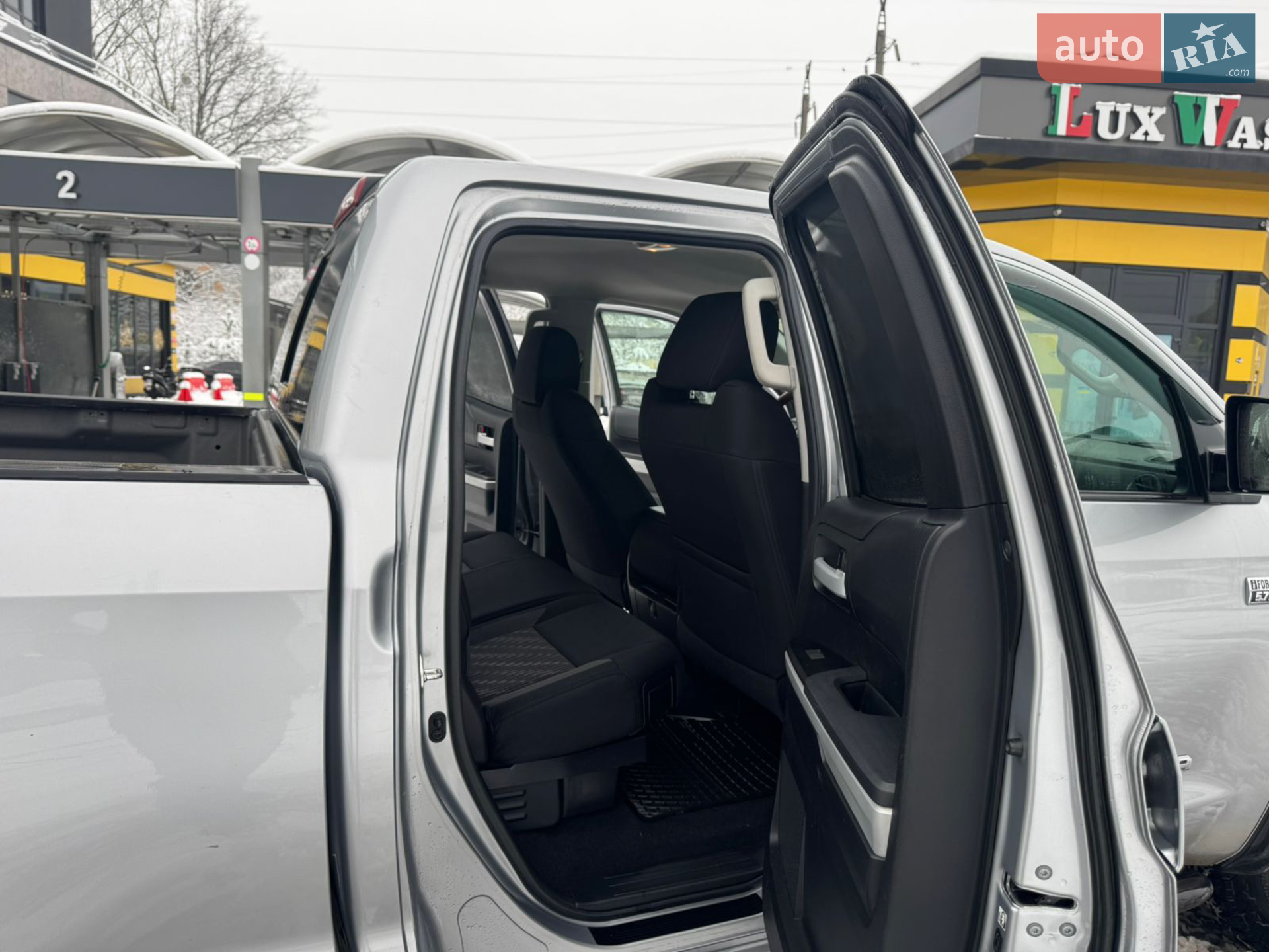 2017 Toyota Tundra - мініатюра 23