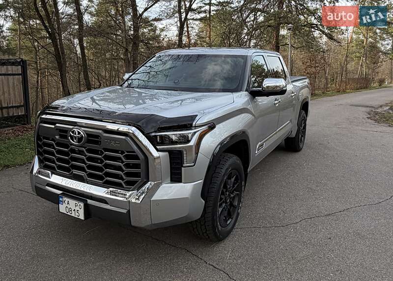 Пікап Toyota Tundra 2023 в Києві