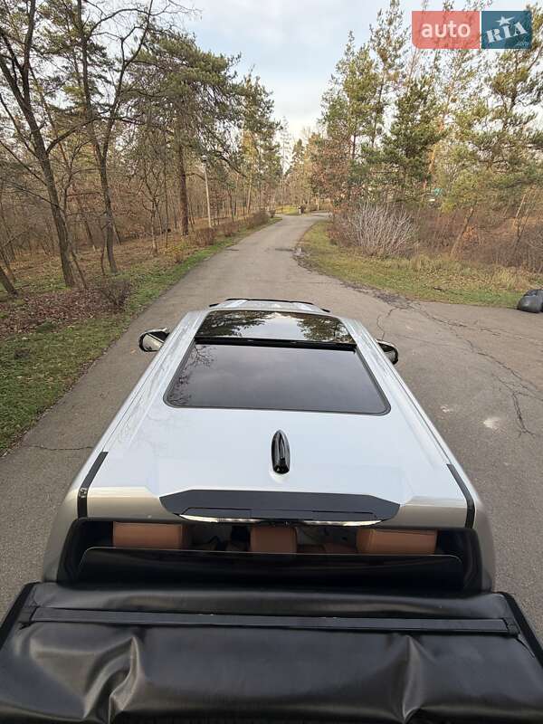 Пікап Toyota Tundra 2023 в Києві