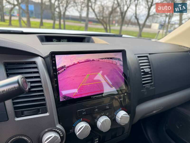 Пикап Toyota Tundra 2012 в Кропивницком