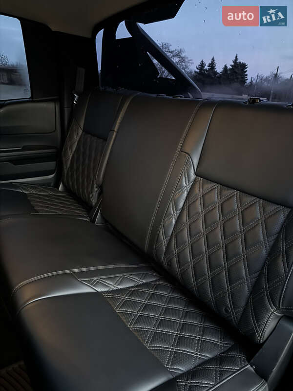 Пикап Toyota Tundra 2015 в Одессе