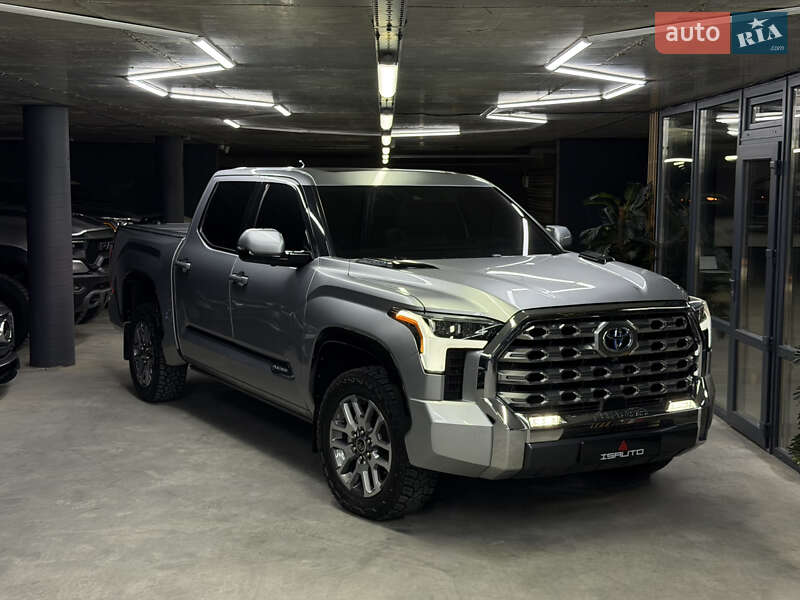 Toyota Tundra 2023