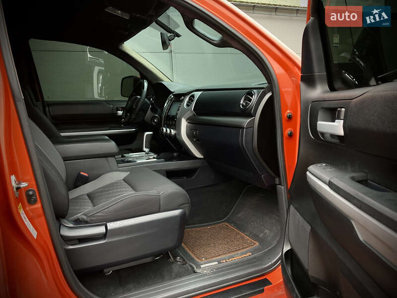 Пікап Toyota Tundra 2016 в Києві