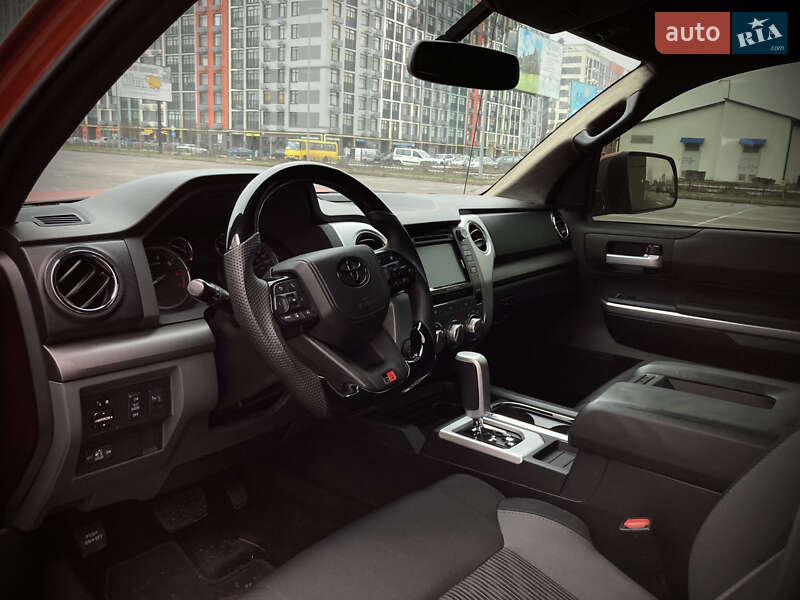 Пікап Toyota Tundra 2016 в Києві