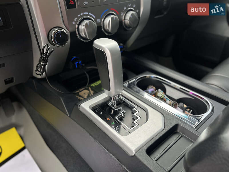Пікап Toyota Tundra 2014 в Хусті