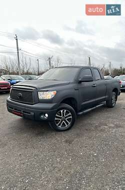 Пикап Toyota Tundra 2012 в Белогородке