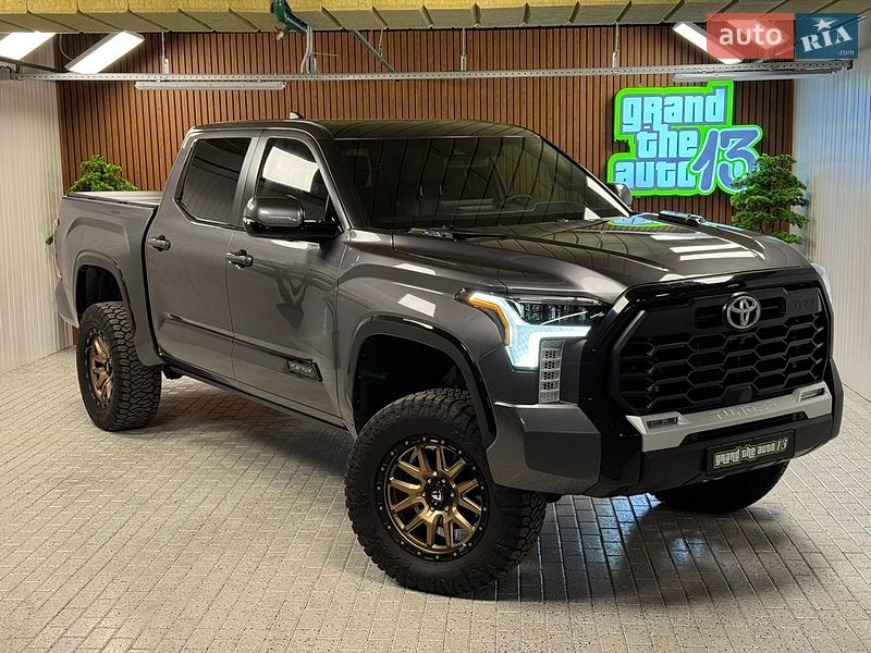 Toyota Tundra 2024