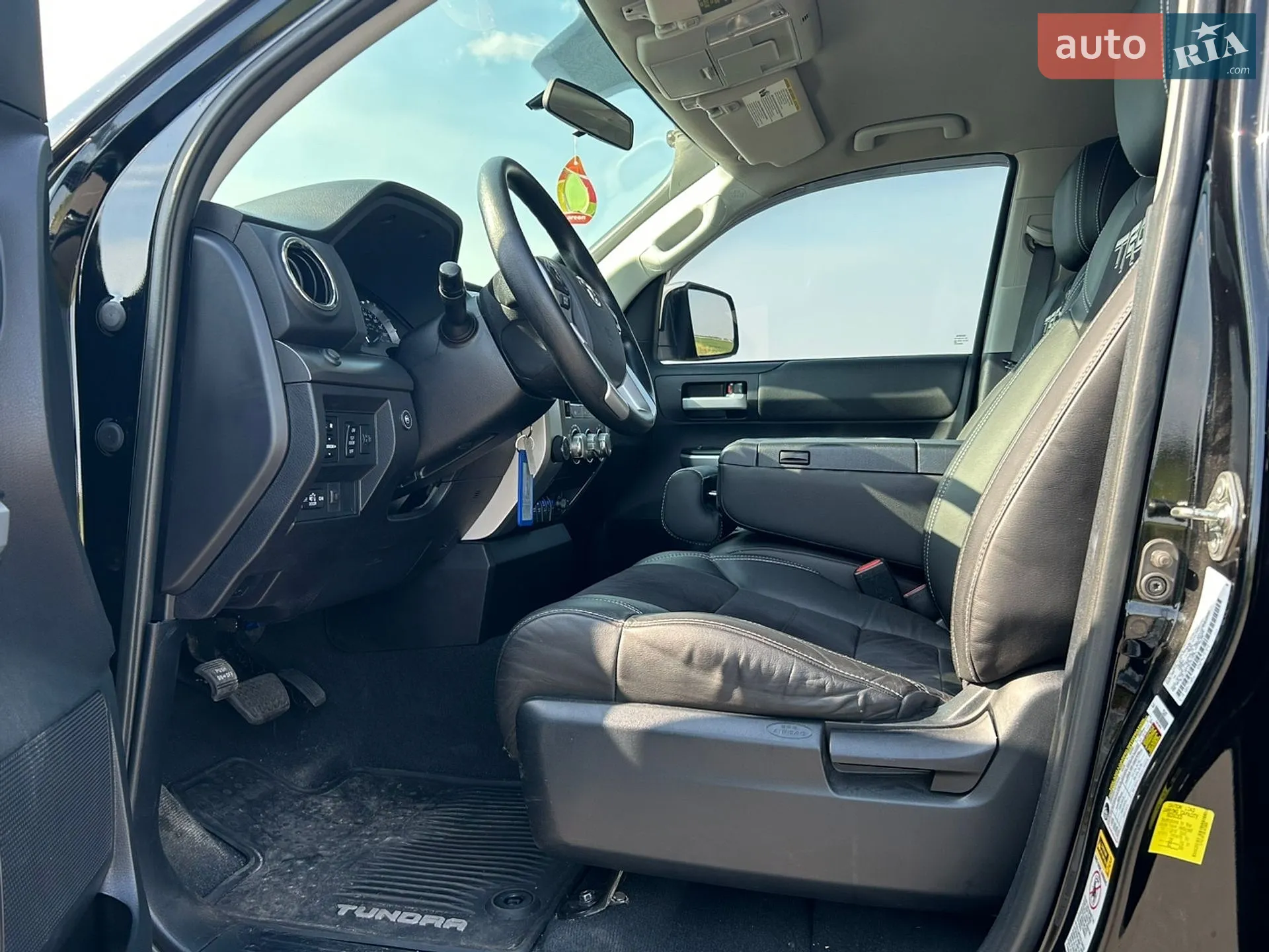 2014 Toyota Tundra - мініатюра 27
