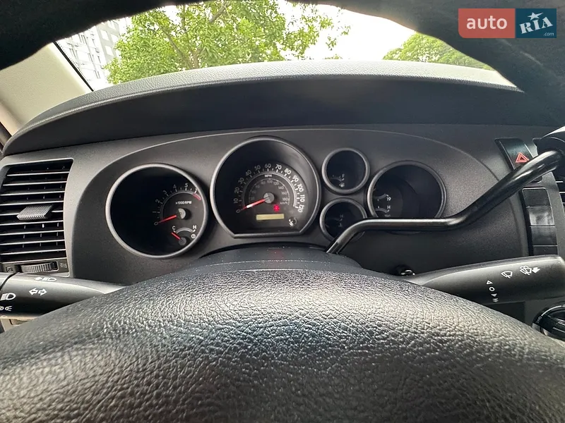 Toyota Tundra 2012 VIN 5TFUW5F19CX267128 фото оголошення 9 з 94