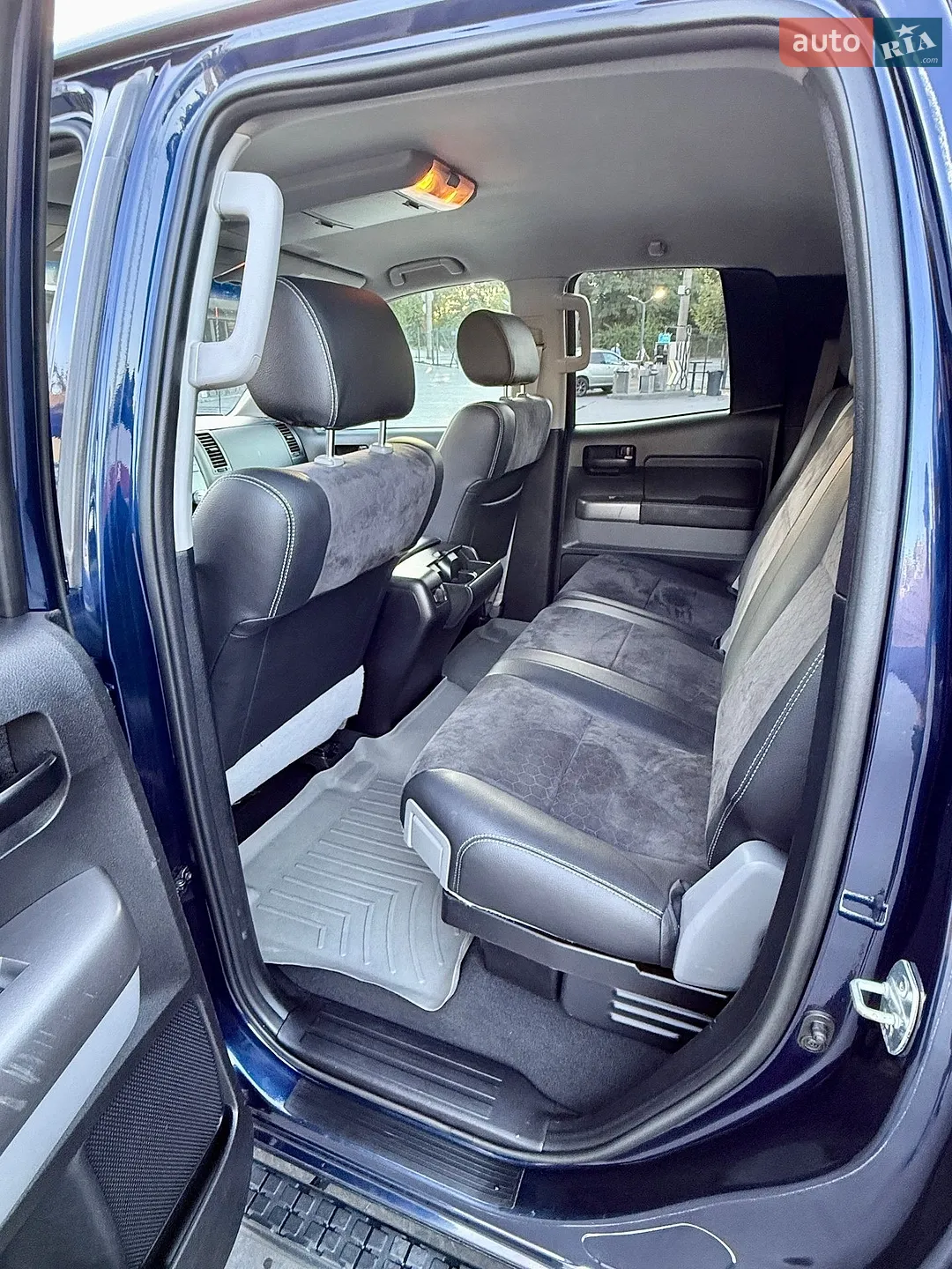 2013 Toyota Tundra - мініатюра 18
