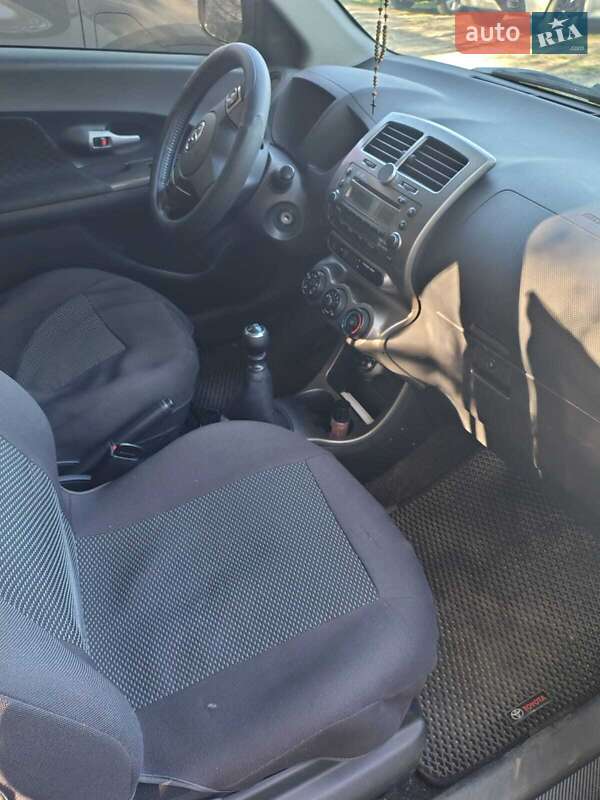 Внедорожник / Кроссовер Toyota Urban Cruiser 2011 в Львове фото 5 Внедорожник / Кроссовер Toyota Urban Cruiser 2011 в Львове