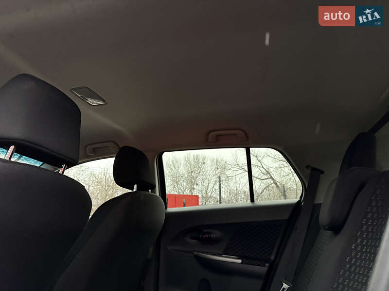 Внедорожник / Кроссовер Toyota Urban Cruiser 2010 в Киеве