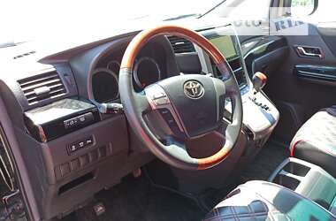 Мінівен Toyota Vellfire 2010 в Києві