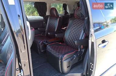 Мінівен Toyota Vellfire 2010 в Києві