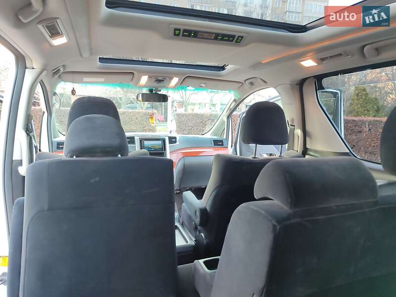 Мінівен Toyota Vellfire 2011 в Чорноморську