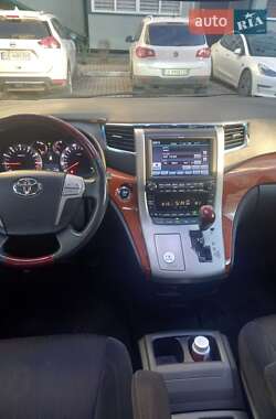 Мінівен Toyota Vellfire 2009 в 