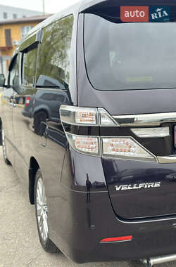 Минивэн Toyota Vellfire 2014 в 