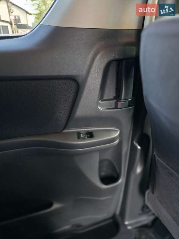 Минивэн Toyota Vellfire 2010 в Одессе фото 36 Минивэн Toyota Vellfire 2010 в Одессе