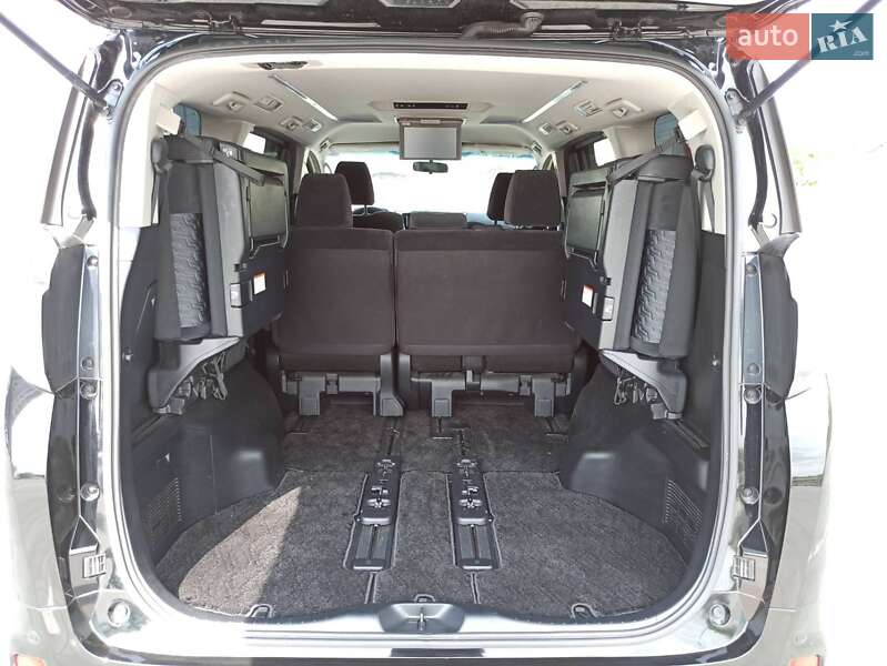Минивэн Toyota Vellfire 2017 в Киеве