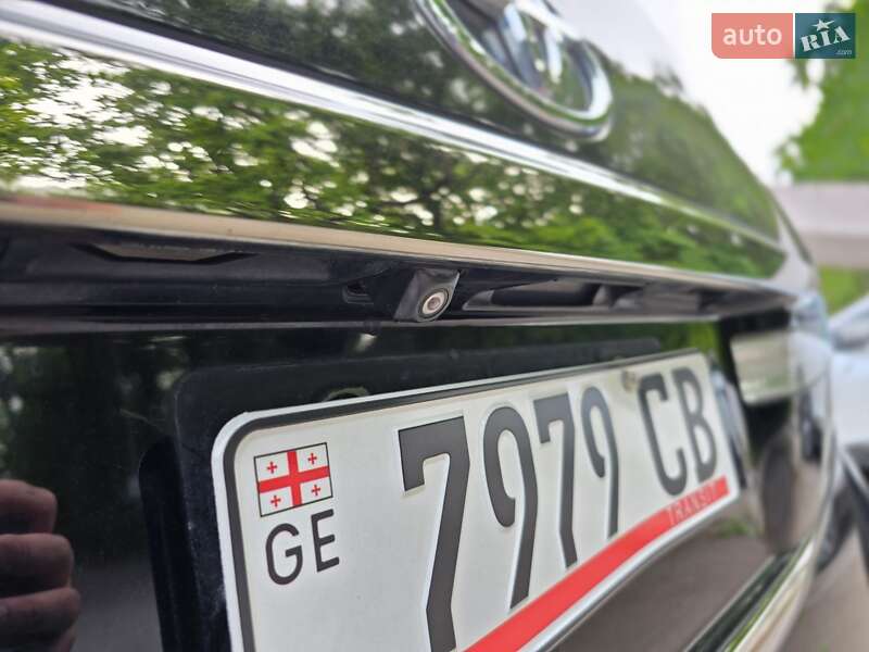 Мінівен Toyota Vellfire 2013 в Одесі