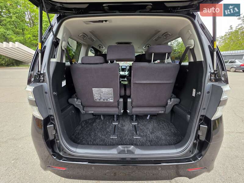 Мінівен Toyota Vellfire 2013 в Одесі