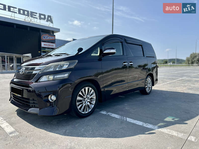 Минивэн Toyota Vellfire 2013 в Киеве