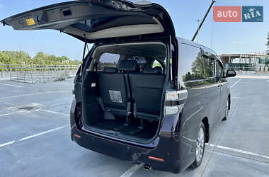 Минивэн Toyota Vellfire 2013 в 