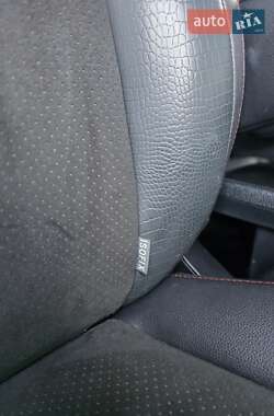 Минивэн Toyota Vellfire 2013 в 