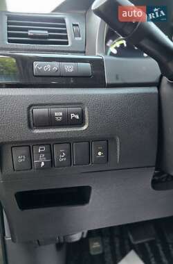 Минивэн Toyota Vellfire 2012 в 