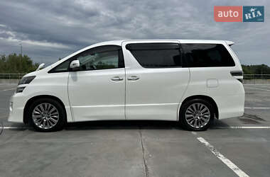 Минивэн Toyota Vellfire 2014 в 