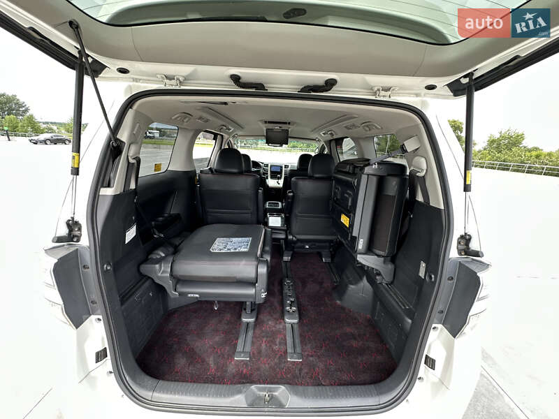 Минивэн Toyota Vellfire 2014 в Киеве