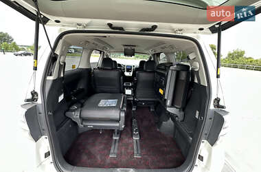 Минивэн Toyota Vellfire 2014 в 