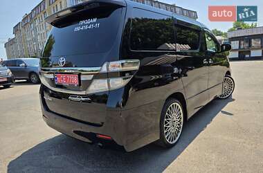 Минивэн Toyota Vellfire 2013 в 