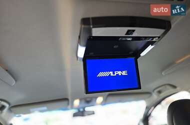 Минивэн Toyota Vellfire 2013 в 