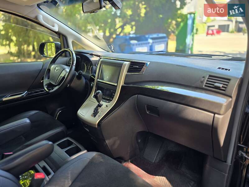 Минивэн Toyota Vellfire 2014 в Одессе
