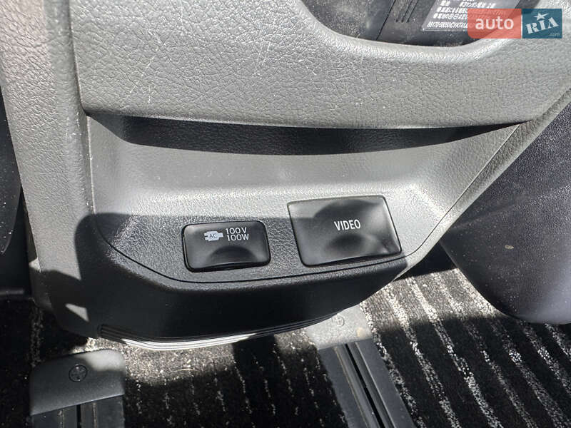 Минивэн Toyota Vellfire 2013 в Одессе