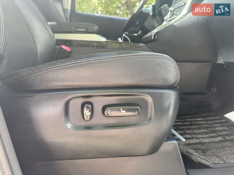 Минивэн Toyota Vellfire 2013 в Одессе