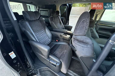 Минивэн Toyota Vellfire 2015 в 