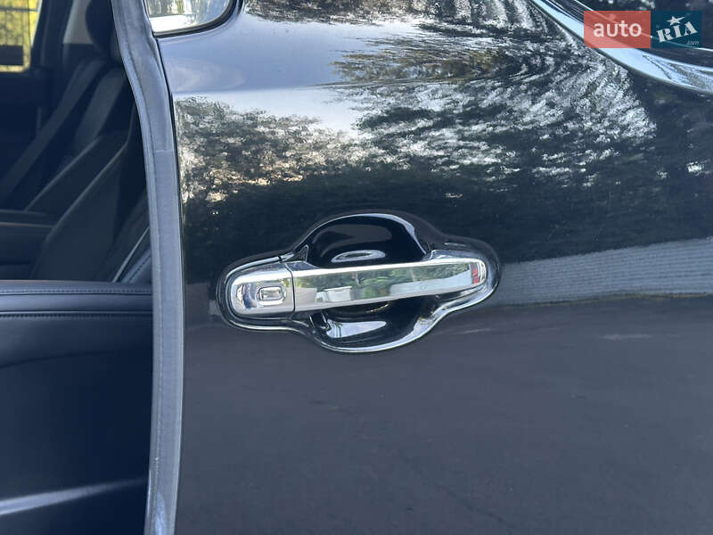 Мінівен Toyota Vellfire 2015 в Одесі